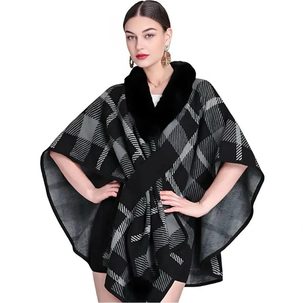 Ladies Tahari Full Zip Collar Dolman Sleeve Poncho Sweater Black Plaid S/M